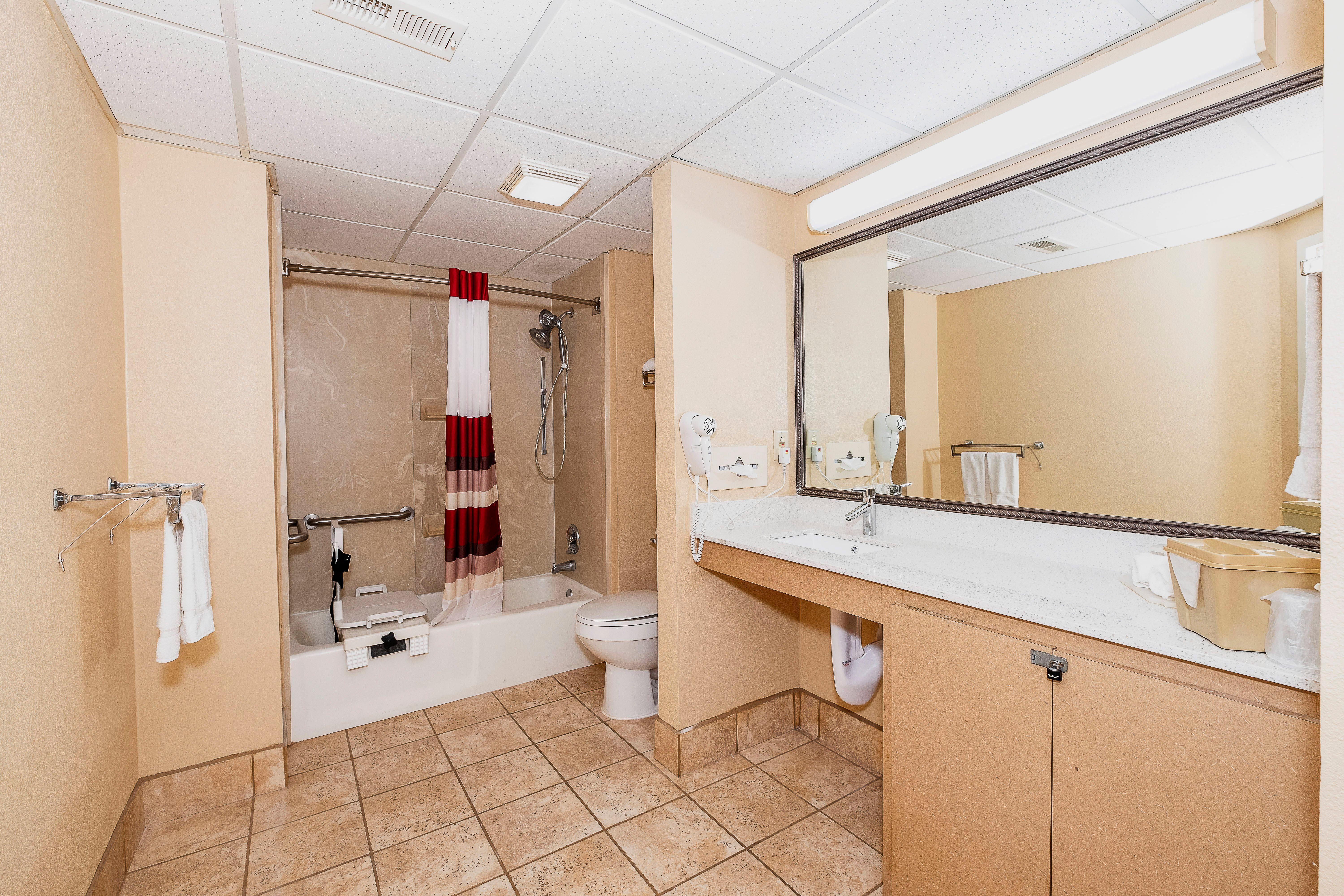 Red Roof Inn & Suites Мейкон Экстерьер фото