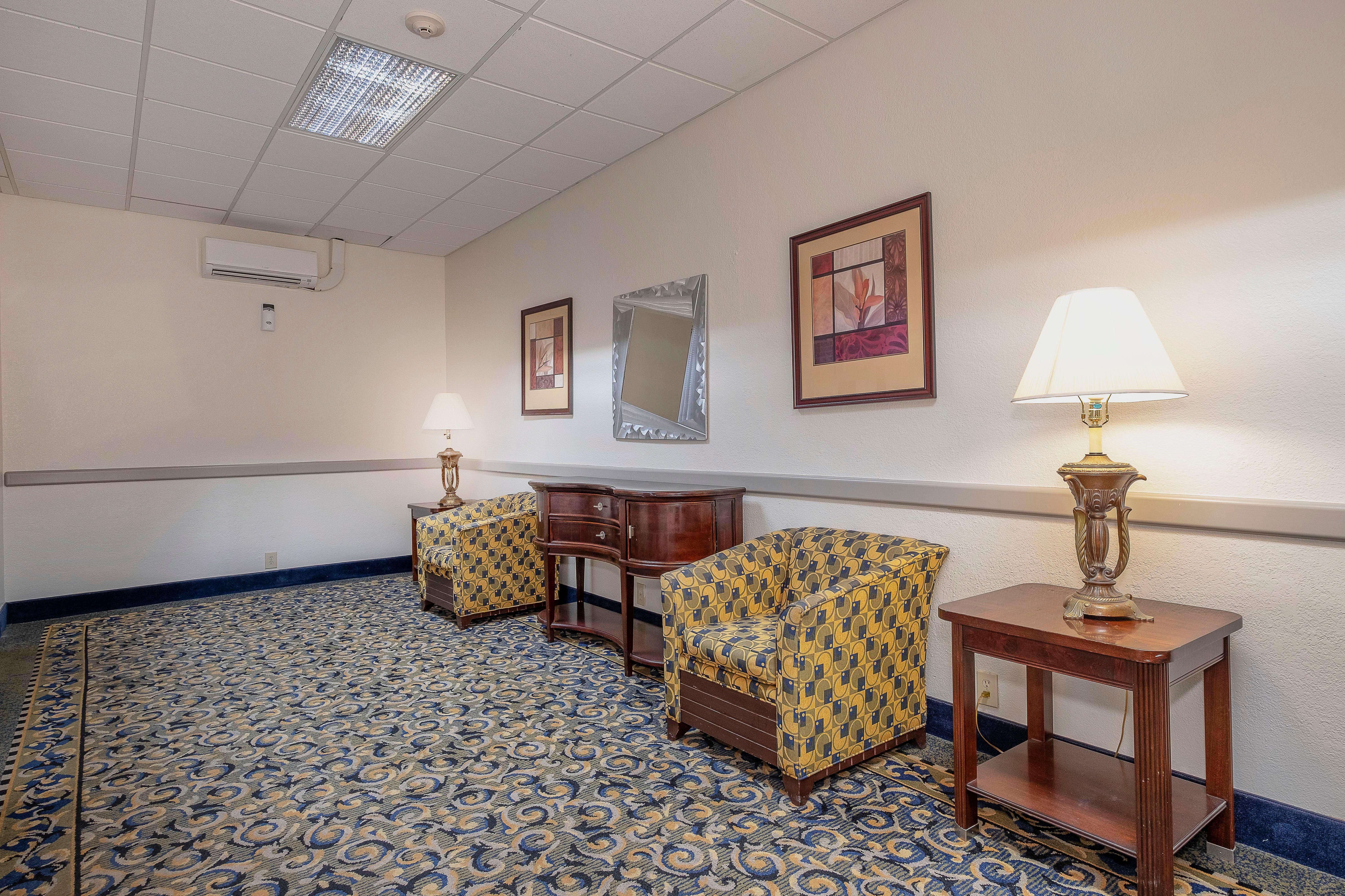Red Roof Inn & Suites Мейкон Экстерьер фото
