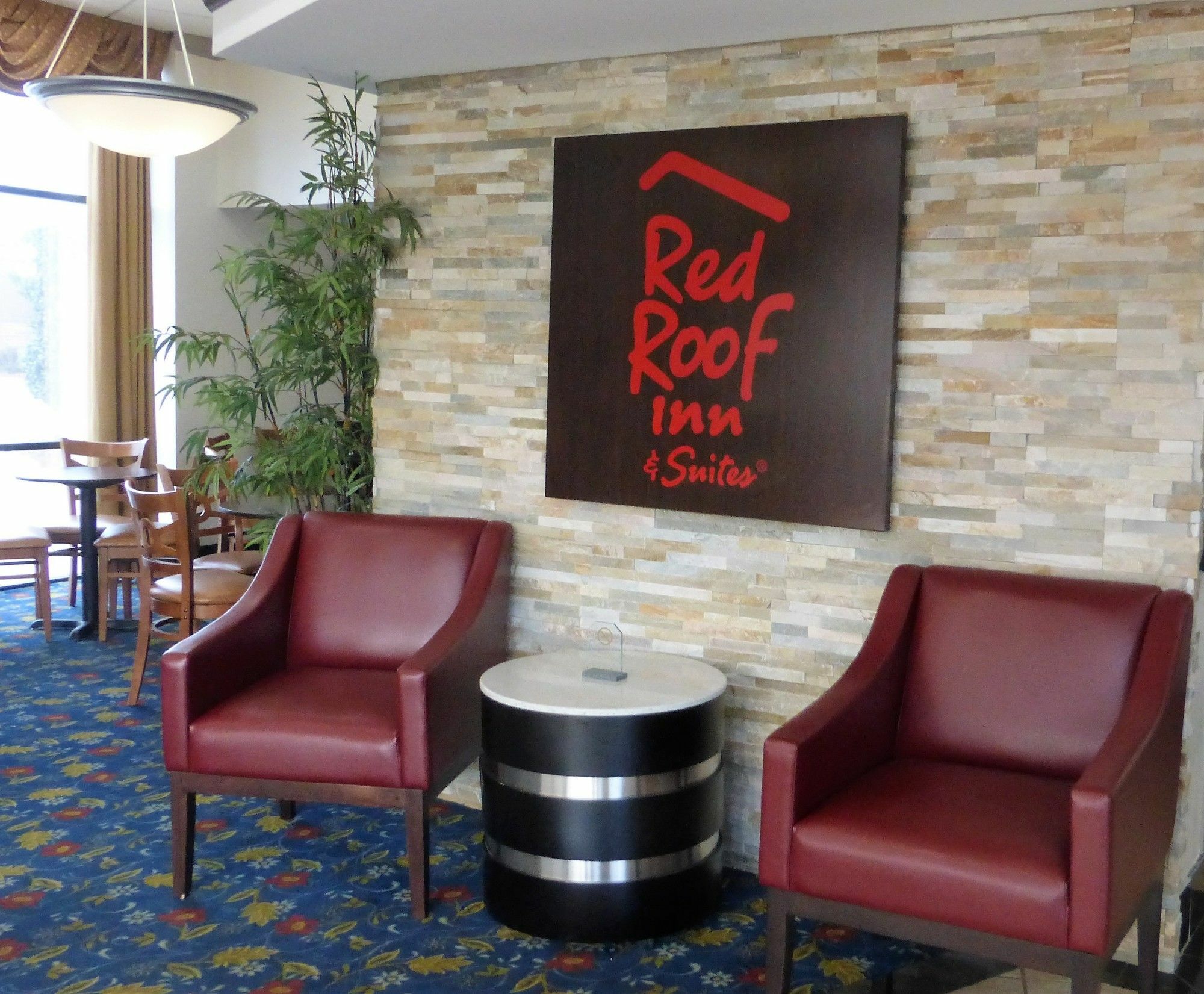 Red Roof Inn & Suites Мейкон Экстерьер фото